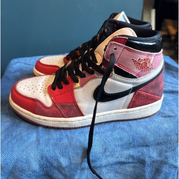 Jordan 1 Retro OG x Marvel High Next Chapter Size 7 Men's - Picture 5 of 13